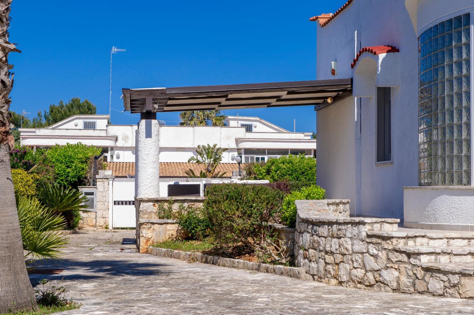 Bouganvilla Polignano a Mare Buitenkant foto